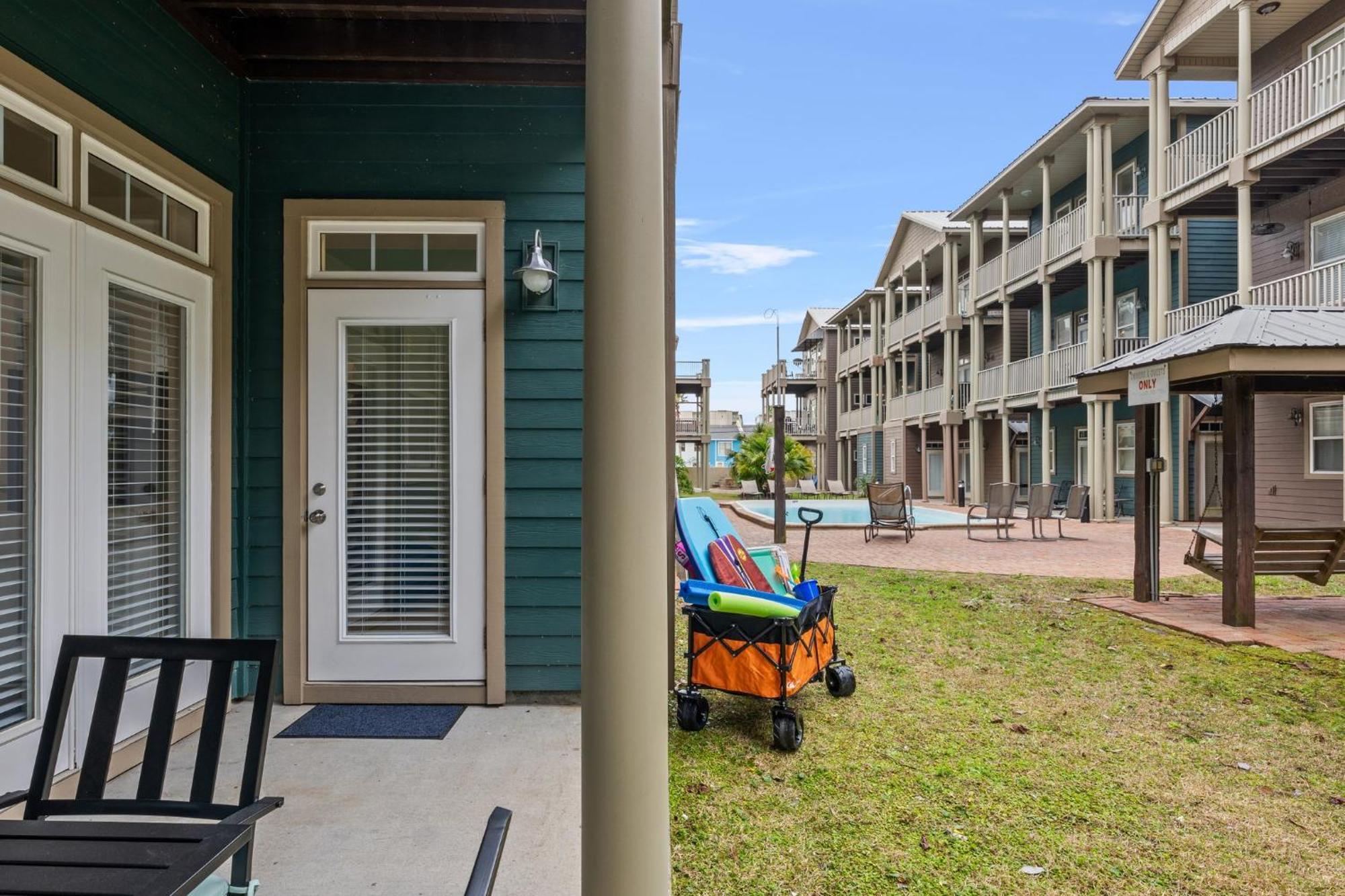 Crescent Moon Palace - A Luxury Home With Pool, Parking, Just Steps To The Beach Panama City Beach Dış mekan fotoğraf